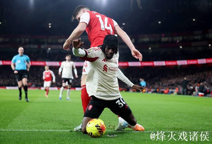 英超-阿森纳主场战平利物浦 双方均未把握住进球良机