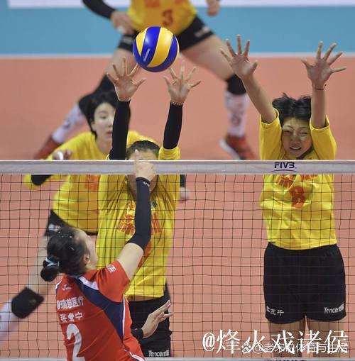 中国女排1-3惜败法国女排 无缘世锦赛前八 中国女排1-3惜败法国女排 无缘世锦赛前八