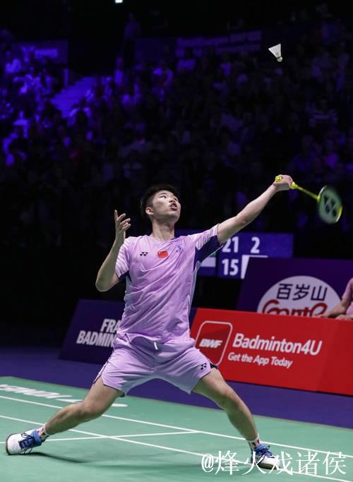 石宇奇战胜翁泓阳 晋级世锦赛四强 石宇奇战胜翁泓阳 晋级世锦赛四强